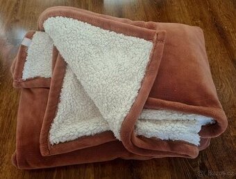 Hebká a měkká deka - mikroplyš, hnědo-bílá, 150x210cm