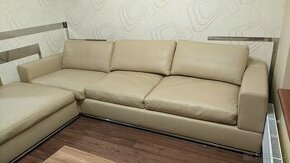 Prodam luxusní koženou rozkladaci pohovku 300100