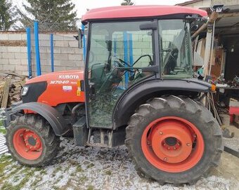 Viniční traktor Kubota M 7040 Narrow
