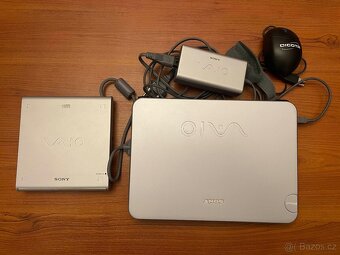Sběratelský unikát Sony VAIO PCG-SRX41P – Kompletní set