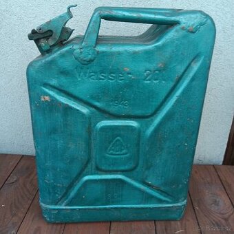 Kanystr na vodu Německo rok 1943