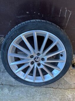 Alu 5x100 R17 215/40 R17