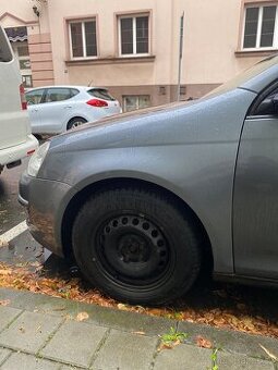 Prodám nový ridicúv blatnik v sedé metalíze na Golf5