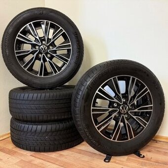 VW MULTIVAN T7 5x120 R17 ET60+LETNÍ 235/55R17 7/6mm