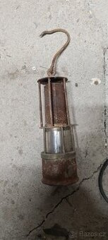 Stara lampa kahan