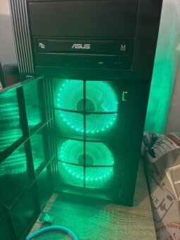 Počítač acer herní