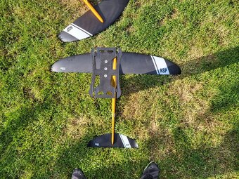 Foil NSP surface 1650 cm² plus zadni křídlo 330