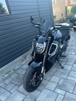 Ducati Diavel V4