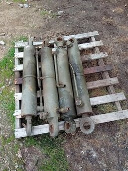 Hydraulický válec - 1