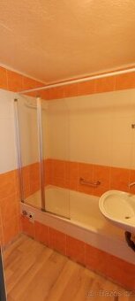 Vana Jika 160x 70cm, umyvadlo 52x 43, zástěna 140x 40(1 díl,