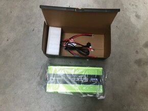 Qoltec 51944 Měnič napětí s funkcí UPS z 12V na 230V, 2500W/ - 1