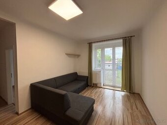 Byt U prvni baterie, 2kk, 50m2, s vychodem na zahradu