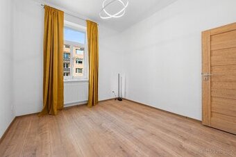 LUXUSNÍ NOVÝ Byt 2kk 50m2 Židlochovice-centrum; 3 metrové st
