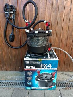 Fluval FX4