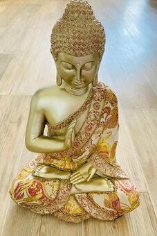 Zlatá soška Buddha