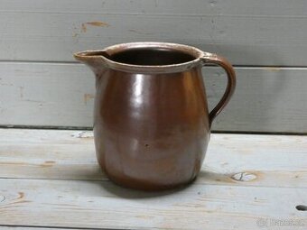 Kameninový mlékáč se zobáčkem