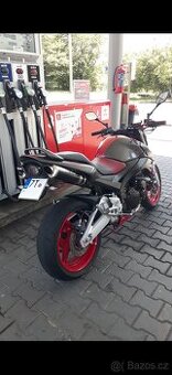 Suzuki GSR 600 yoshimura
