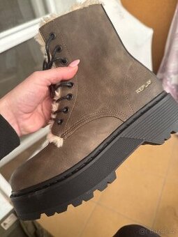 Nádherné zimní boty Replay