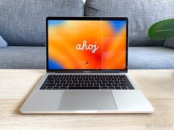 100% JAKO NOVÝ Apple MacBook Pro 13" Silver 256GB + ZÁRUKA