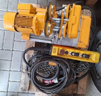 Kladkostroj LIFTKET STAR 071/53 s elektrickým pojezdem