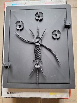 Komínová dvířka kovaná