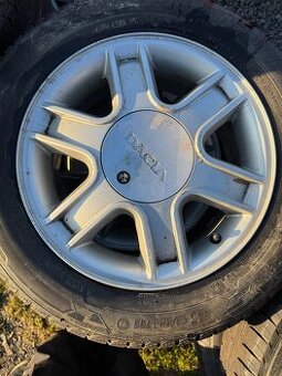 Dacia R15, 185/65R15 Zimní