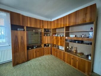 Daruji obyvákovou stěnu