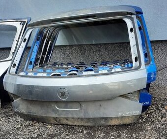 škoda superb 3 kapoty narazniky blatniky dveře světla stěny