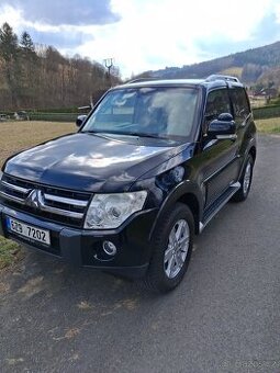 Mitsubishi Pajero 3.2DI-D 170PS Intense A/T 4x4