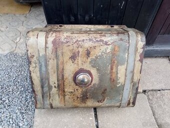 Palivova nadrž Zetor crystal 8011