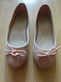 Dívčí balerínky vel. 32