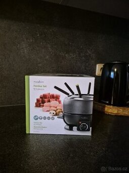 Sada na fondue Nedis FCFO110EBK6, nová