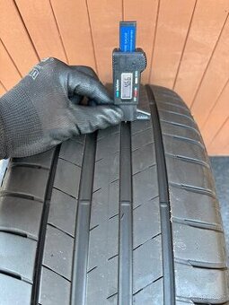 Sad letních pneu Bridgestone Turanza T005 245/45 R19 102Y
