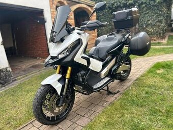 HONDA X-ADV 750