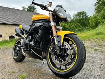 Triumph speed triple 1050