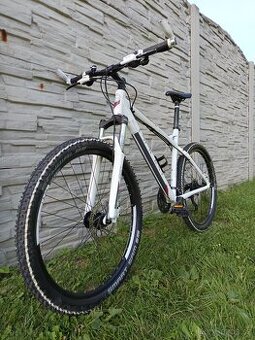 Horské kolo Ghost SE 3000