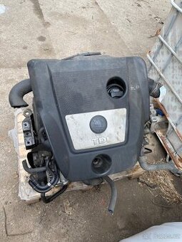 Prodám kompletní motor AXR 1.9 TDI 74 kW najeto 184tis.