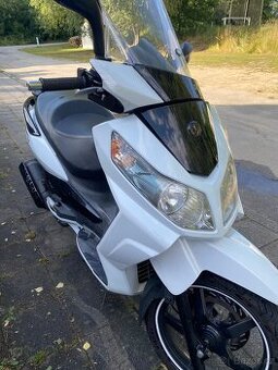 Prodám skútr Sym -city 300i