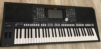 Yamaha psr s975