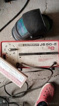 Svářečka elektrokov JS 90-2