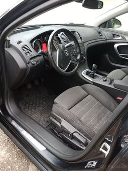 Opel Insignia - 1