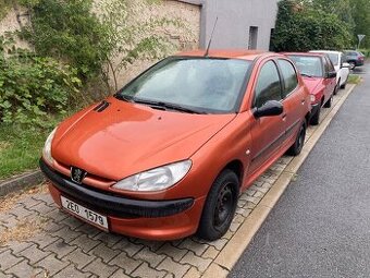 Peugeot 206 1.4 HDI 51 KW. Rok 2004 Klima
