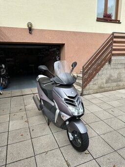 Aprilia Leonardo 300