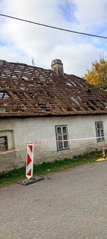 Staré trámy a rozebrání starých střech