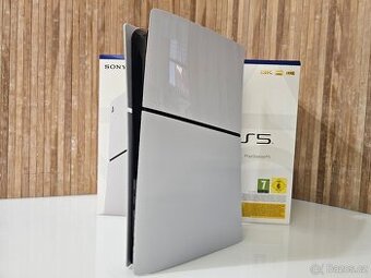 1TB PLAYSTATION 5 s MECHANIKOU + PLAYSTATION PORTAL REMOTE