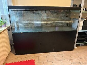 Prodám akvaterárium