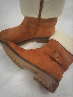 dámské nové zimní polokozačky