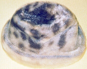 Dámské klobouky a čepice