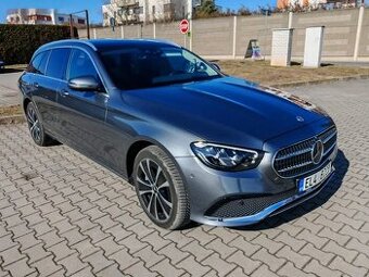 Mercedes-Benz Třídy E, E300de,Panorama,Tažné