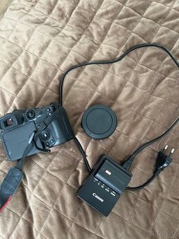 Prodám fotoaparát canon eos R7